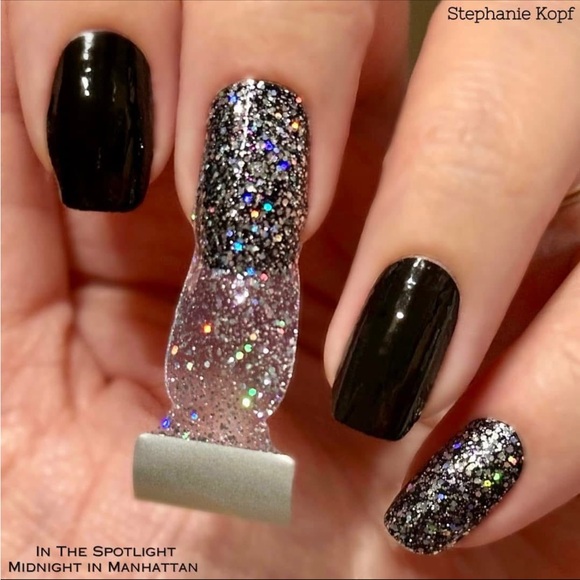 *Retired* Color Street: In the Spotlight | Blue Silver Sheer Winter Fall Spring - Picture 7 of 13